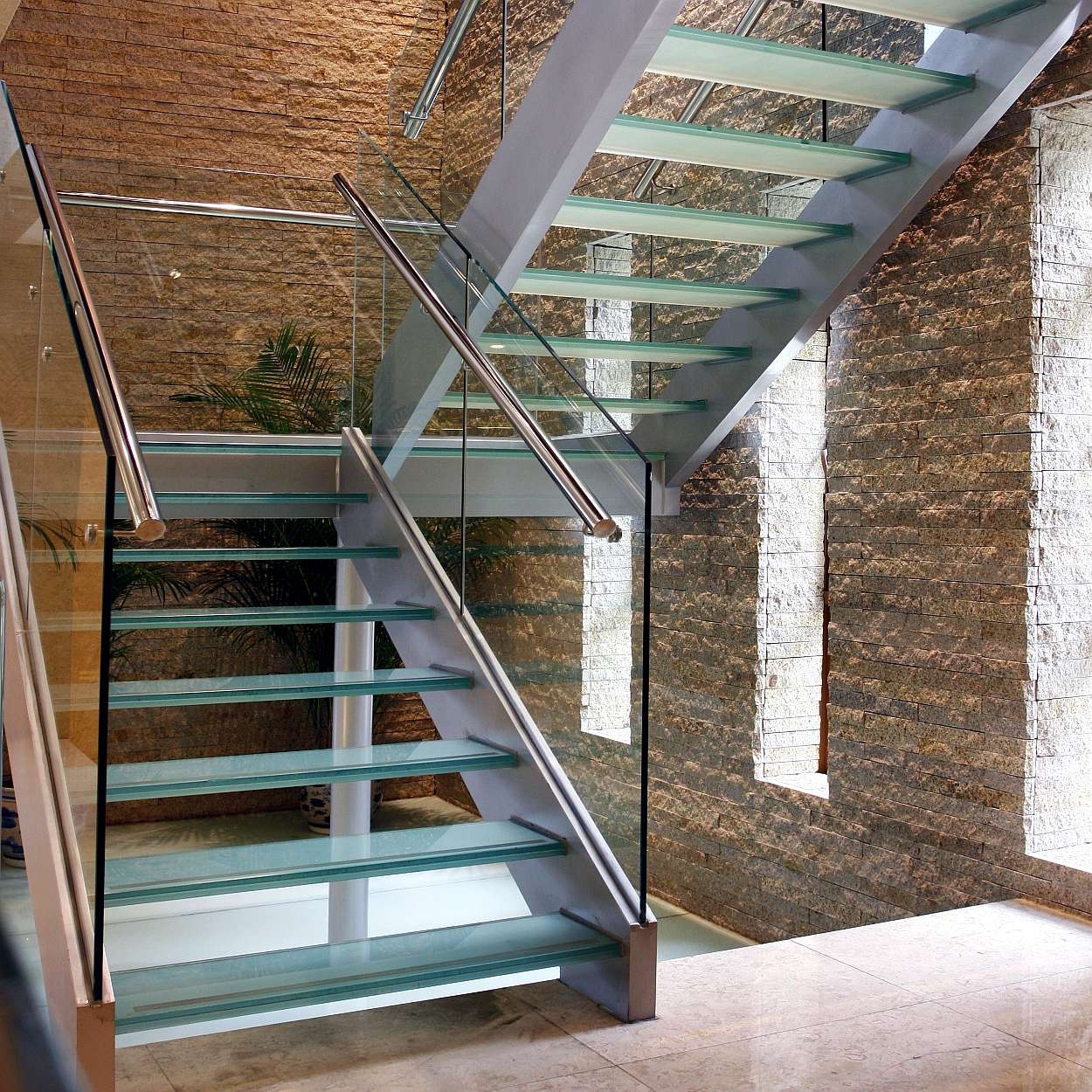 Ganzglasgeländer für Treppen